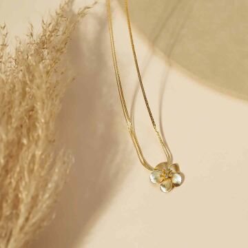 Golden-Blossom Kolye